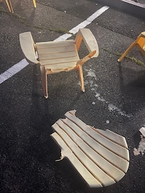Chair collapsed while sitting in it