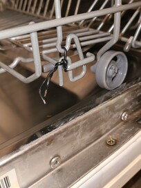 Lave-vaisselle cassé