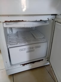 Frigo du logement.
Nous avons eu interdiction de prendre de photos...