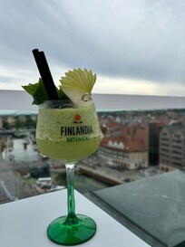 Uteserveringen på takterrassen.