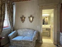 Blick zum Badezimmer