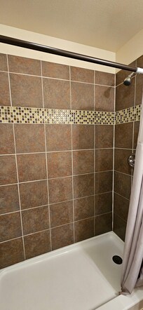Shower :) Good water pressure ;)