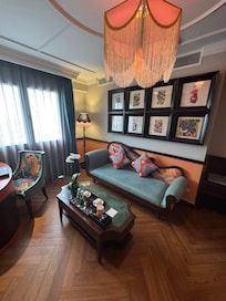 Grand Luxury Suite