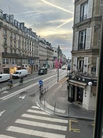 Street view from window... not bad.