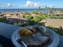Breakfast with ocean view and breeze