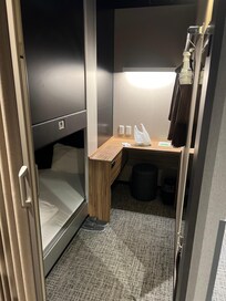 秘密基地感があって居心地は良かったです。ベットも良い感じでした。