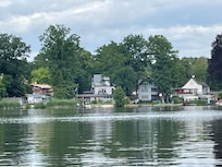 Blick vom Boot aufs Grundstück