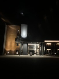 Modern and on the lake