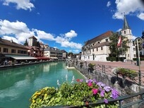 Chateau, Kathedrale und Palais de l'Ile sollte man auf jeden Fall besichtigen, wenn man historisch interessiert ist