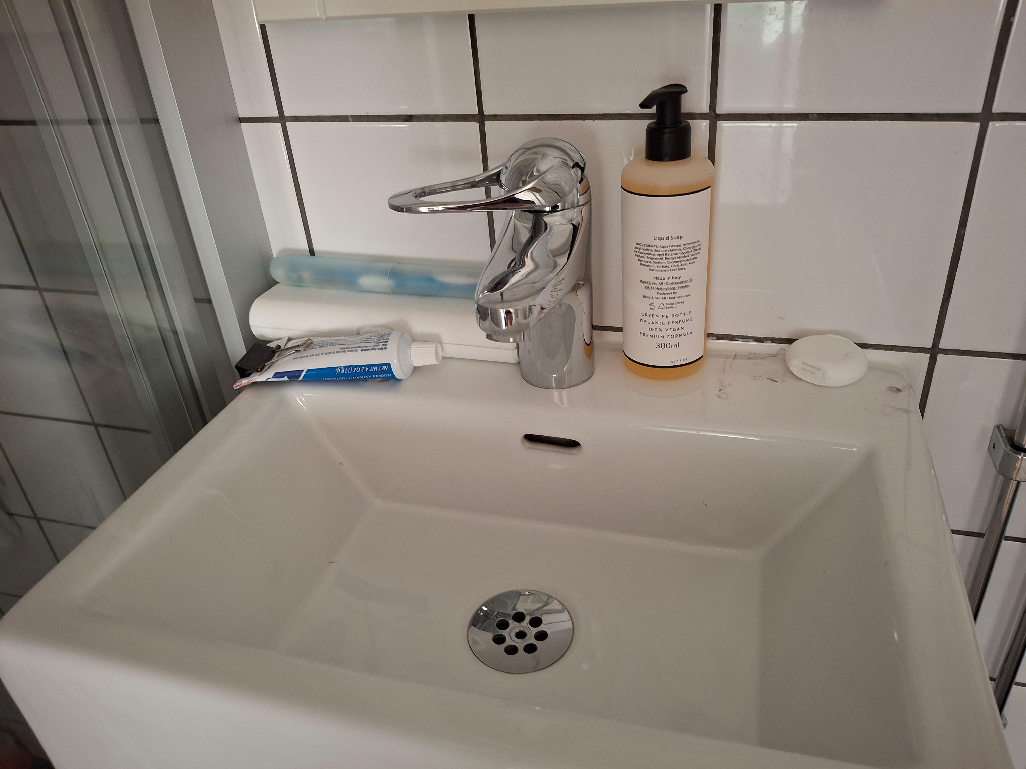 Small sink