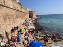 Monopoli public beach