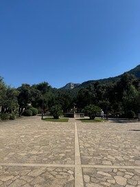 Beautiful hotel complex with history from the past.