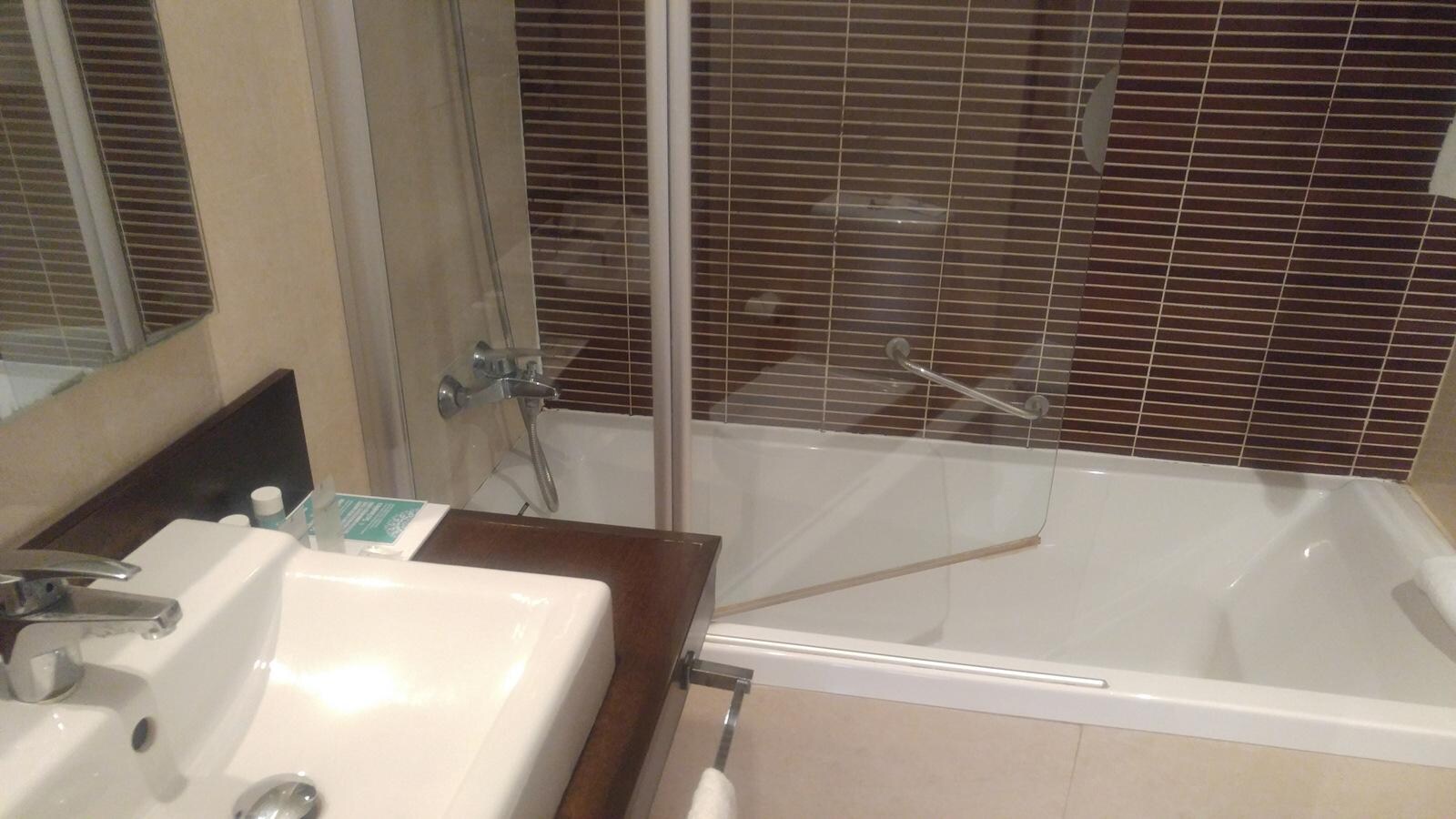 Bath room
