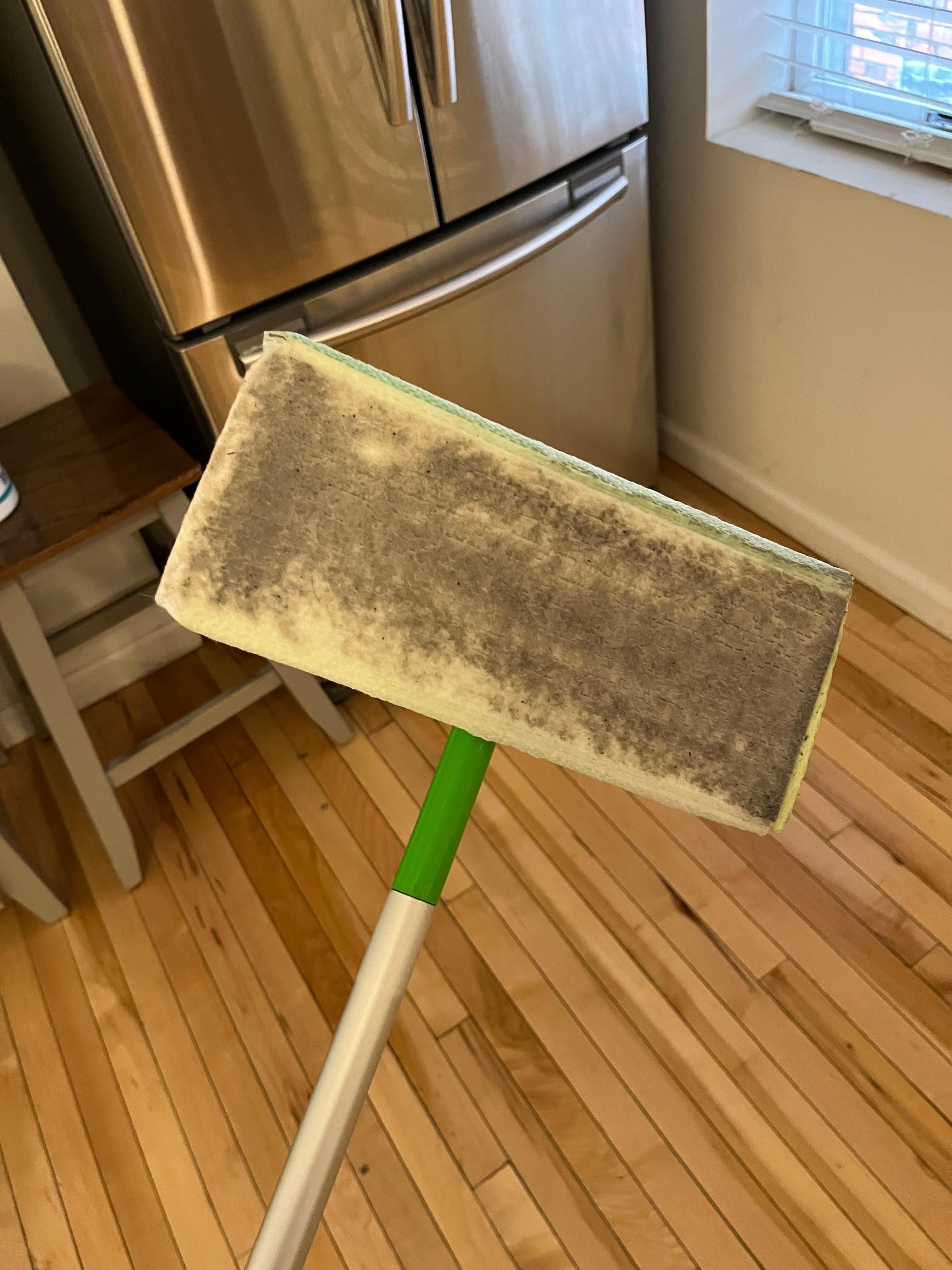 Kitchen floor cleaning