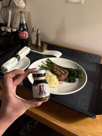 Filet Yukon Mashed Potatoes and Broccolini (10/10)