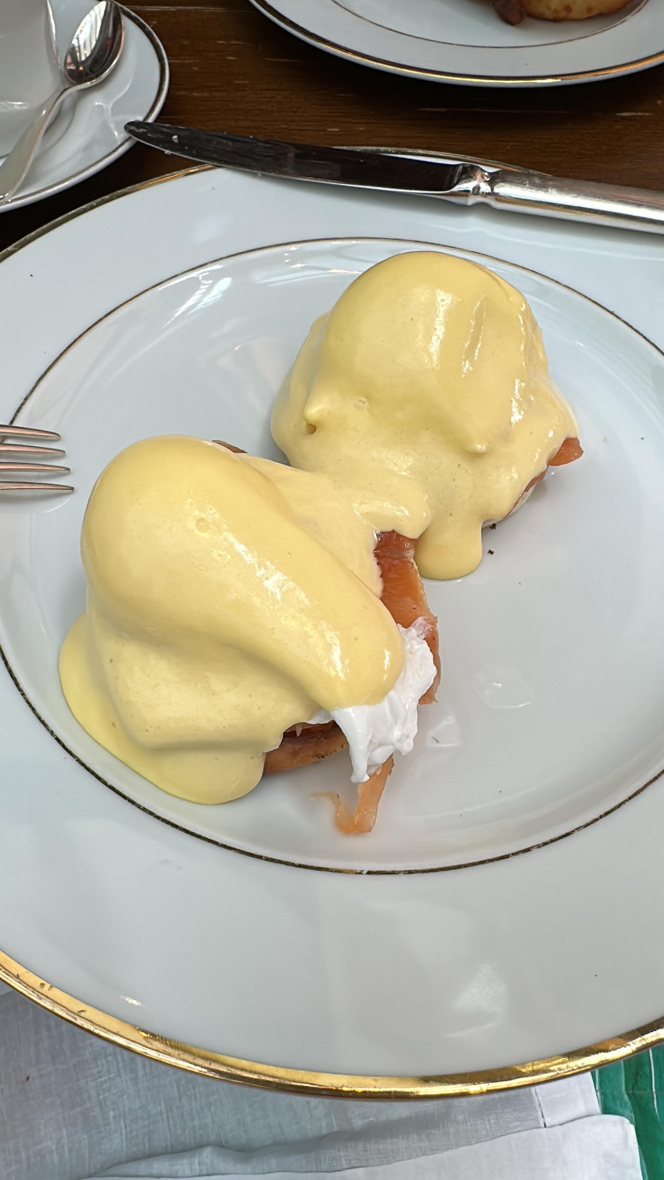 Ovos beneditinos no café da manhã 
