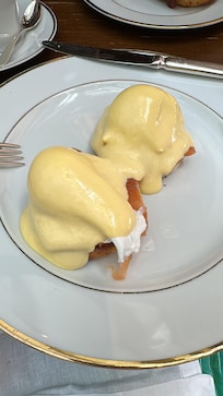 Ovos beneditinos no café da manhã