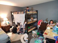 Kids room for 8