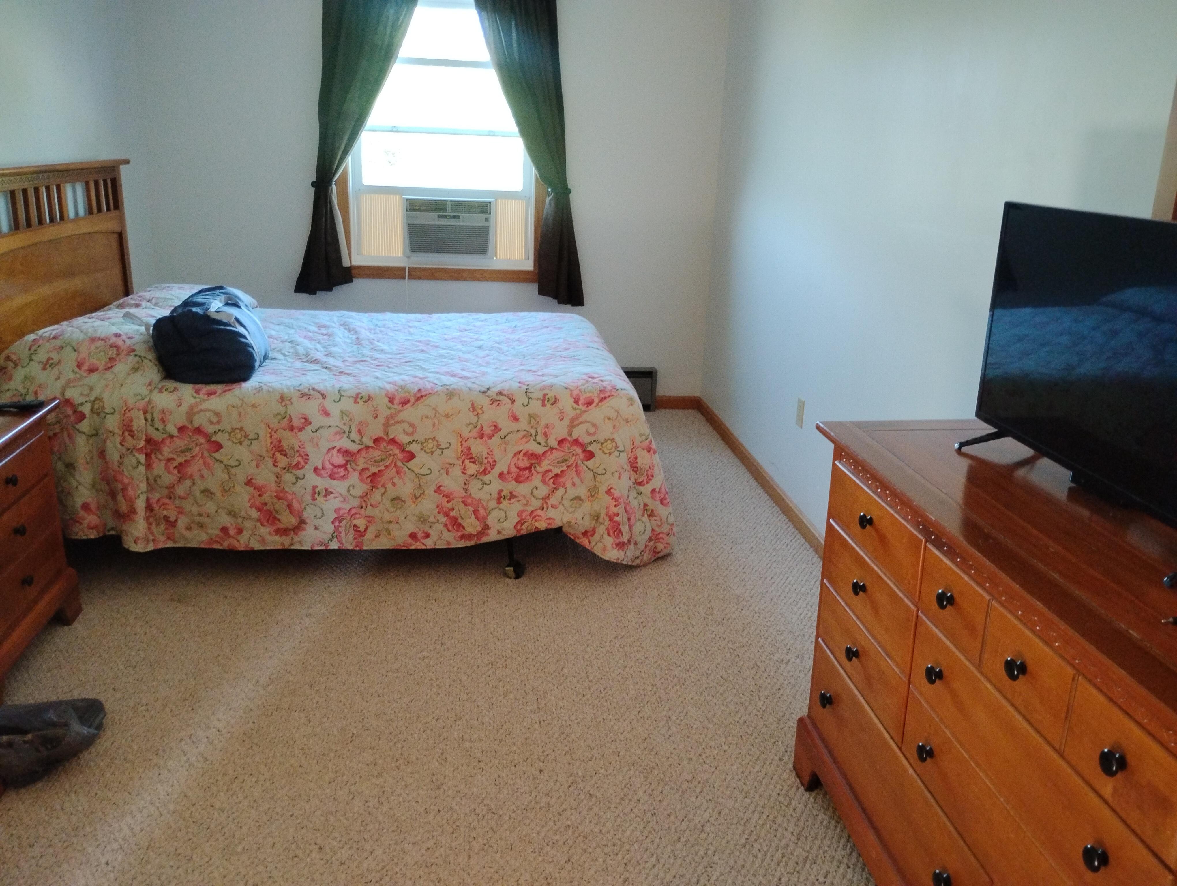 Queen bed