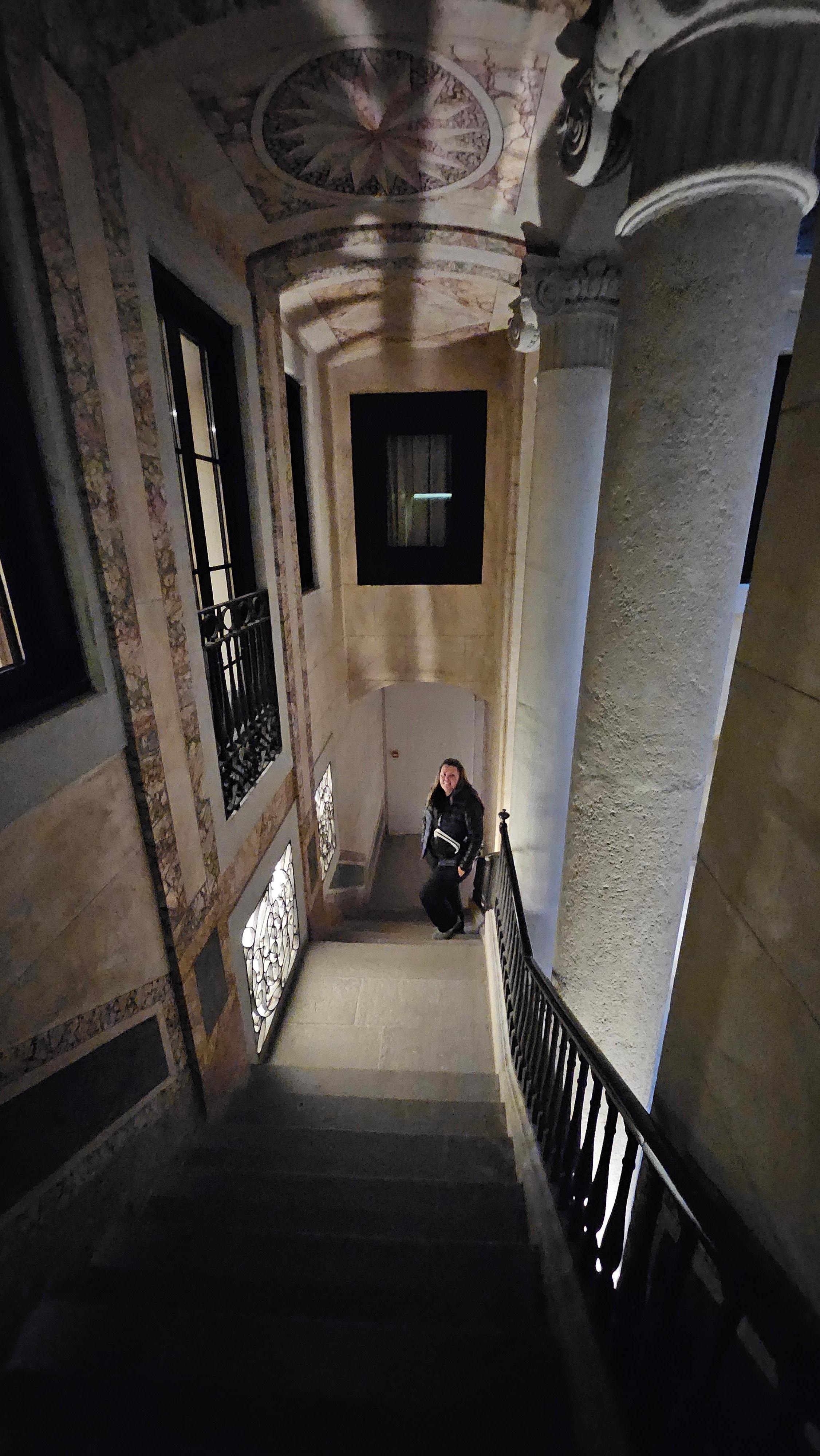 There are elevators inside, this is a very nice outside staircase into the hotel. 