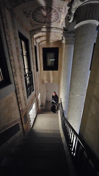 There are elevators inside, this is a very nice outside staircase into the hotel.