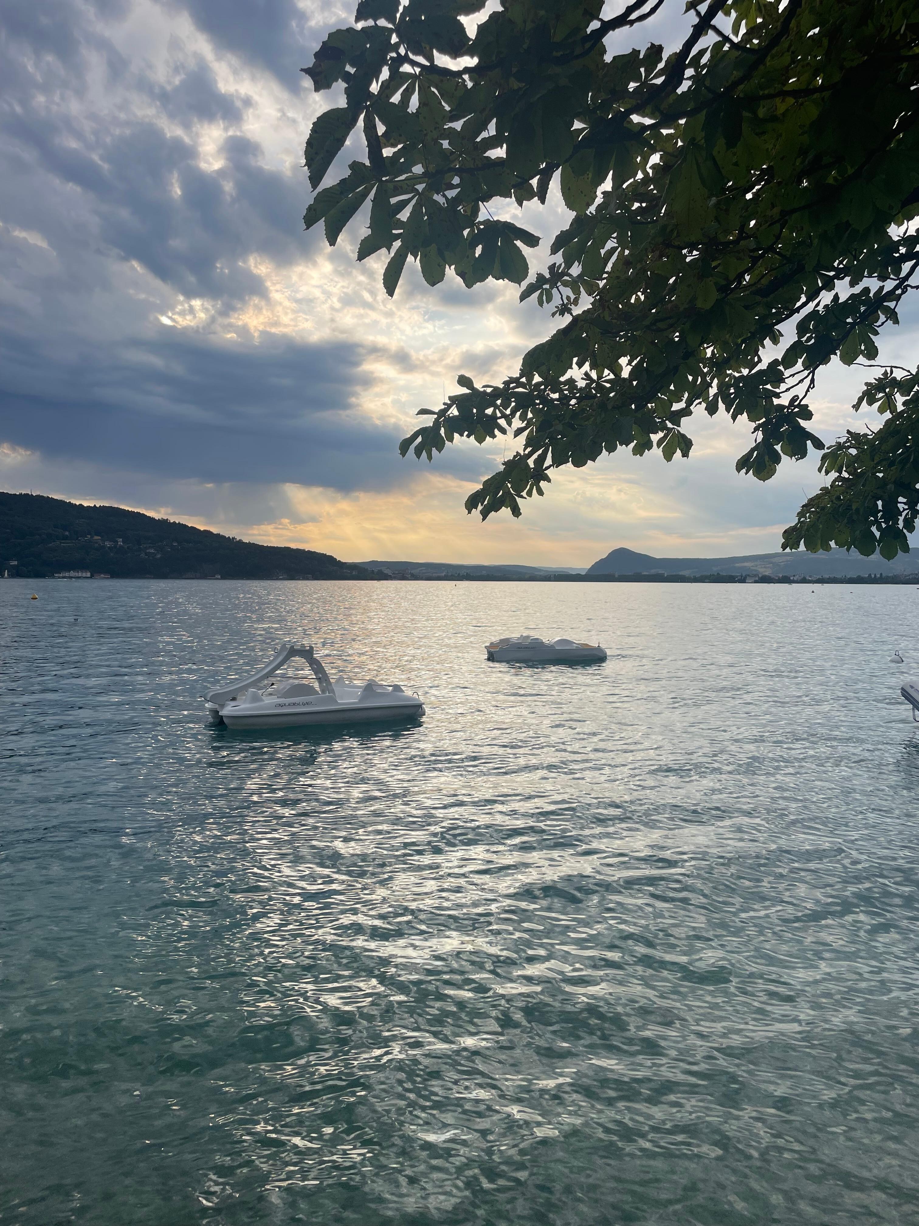 Coucher de soleil sur le lac