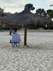 Free huts if you get up early in the morning