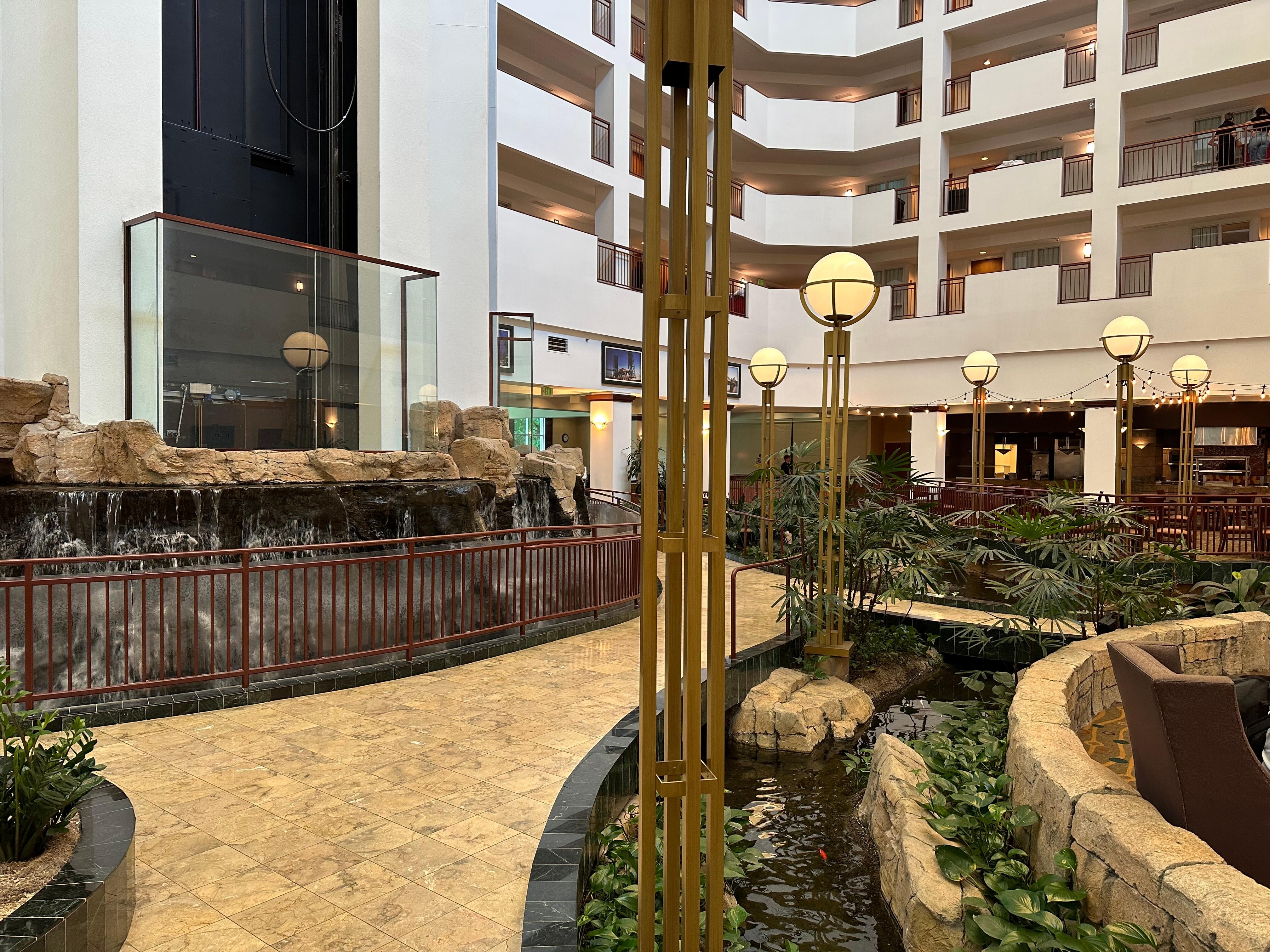 We love the lobby!