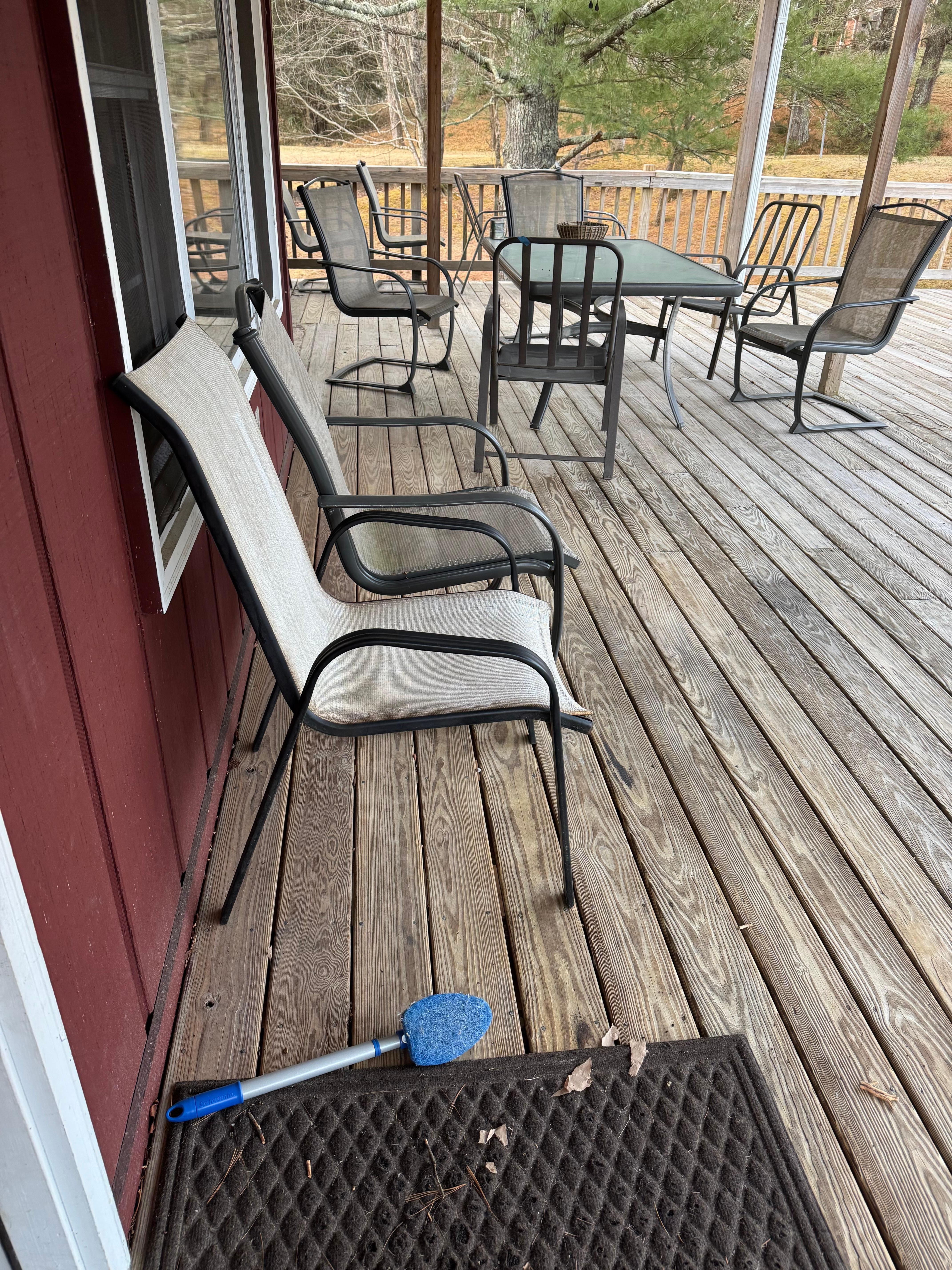 Large table, plenty of chairs, random tub scrubber