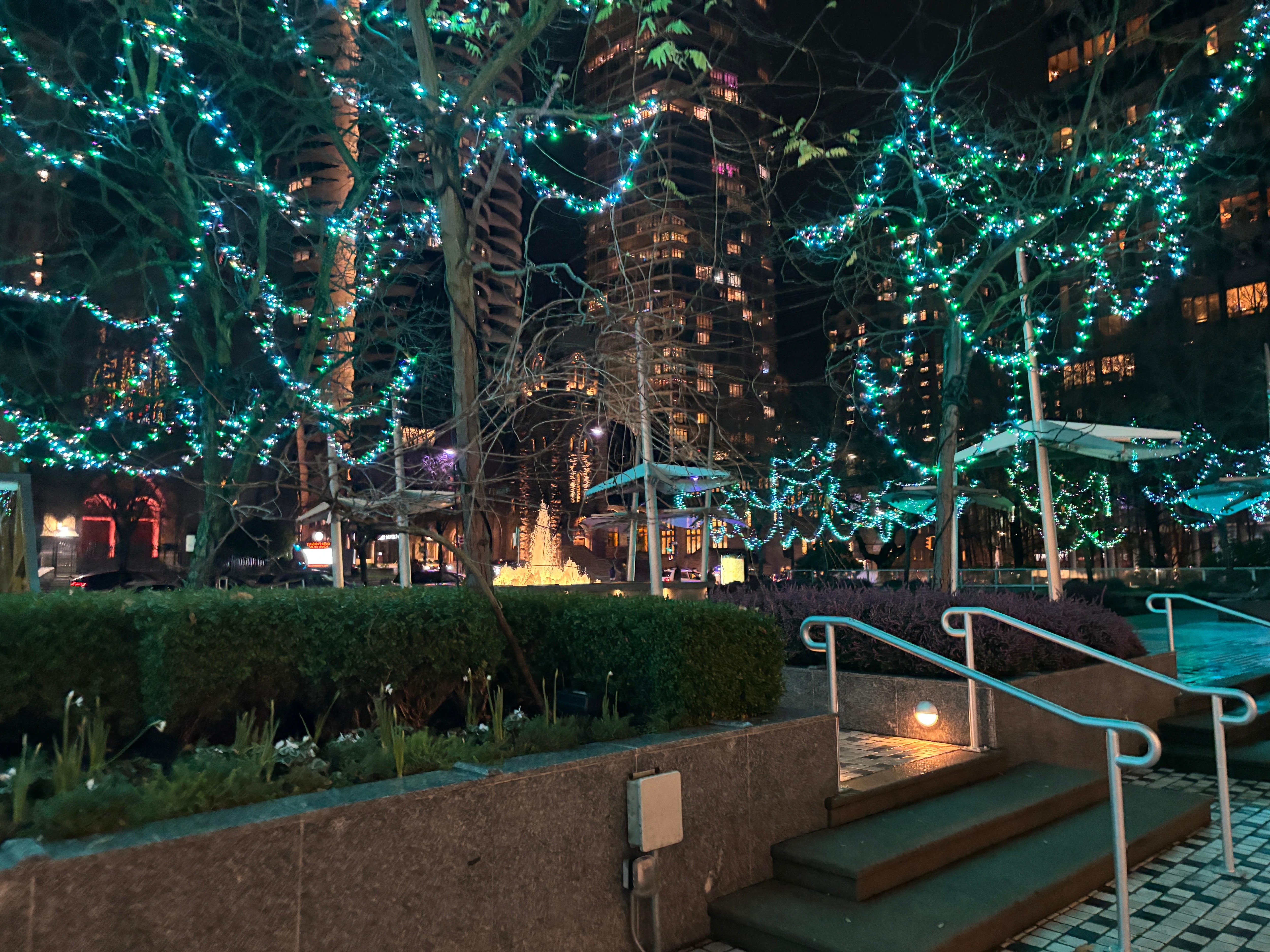 Courtyard at Sheraton Wall Centre Hotel