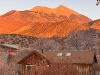 The cabin with the beautiful La Sal mountains