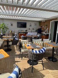 Petit déjeuner au rooftop