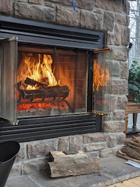 Living room fire place.