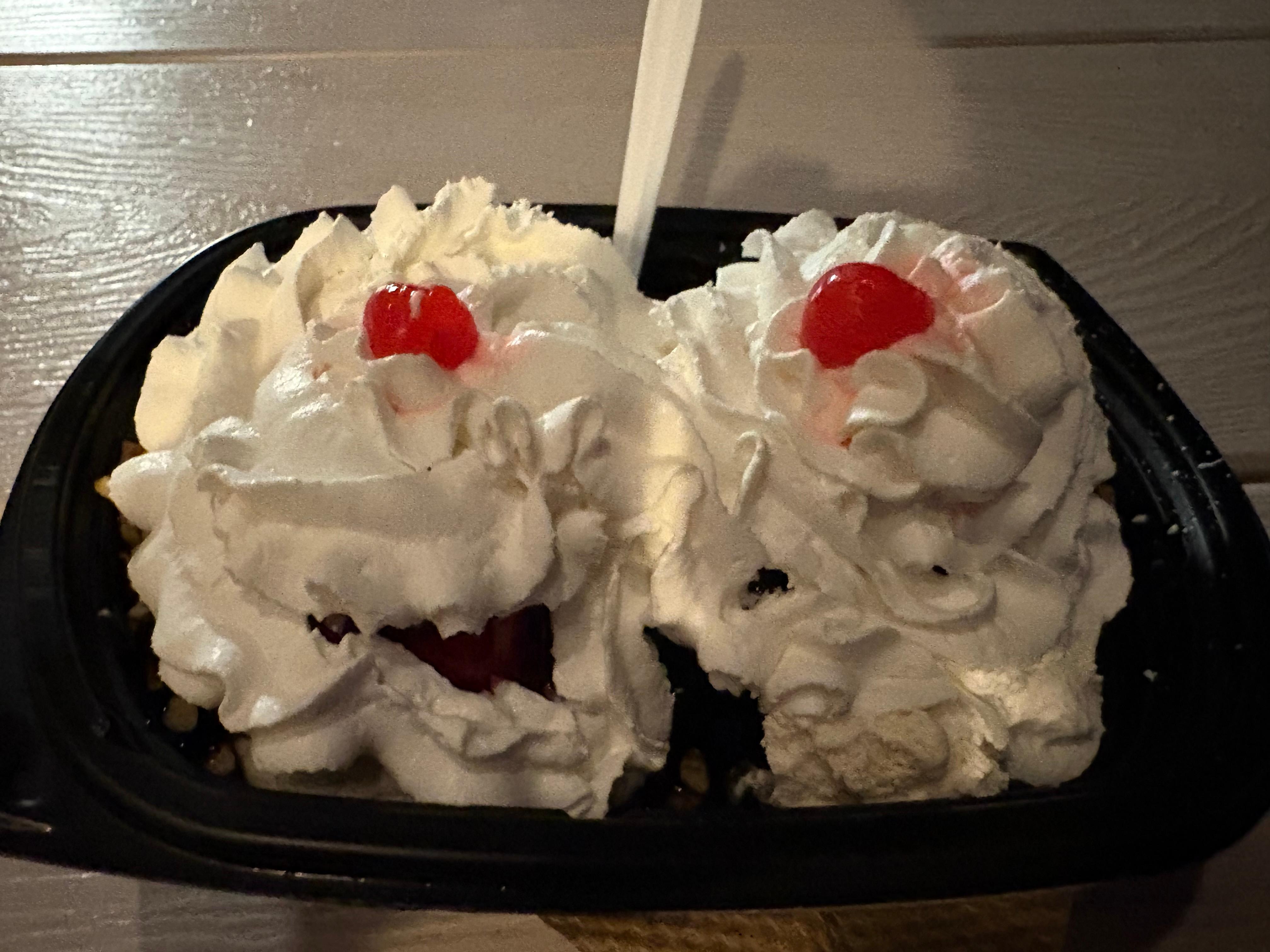 Mrs&Me Maine Blueberry Sundae