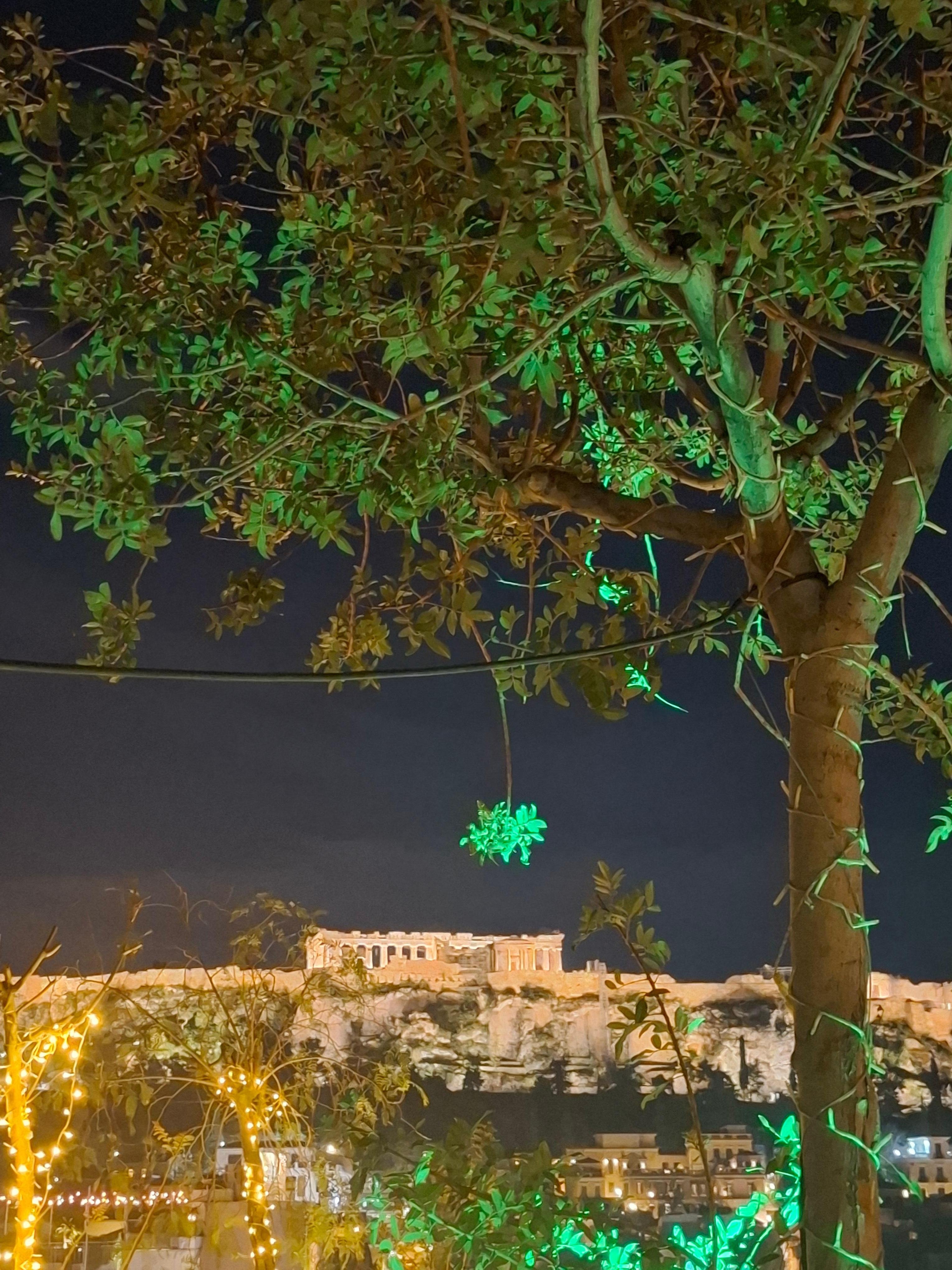 Foto dall'Hyper Astro Bar