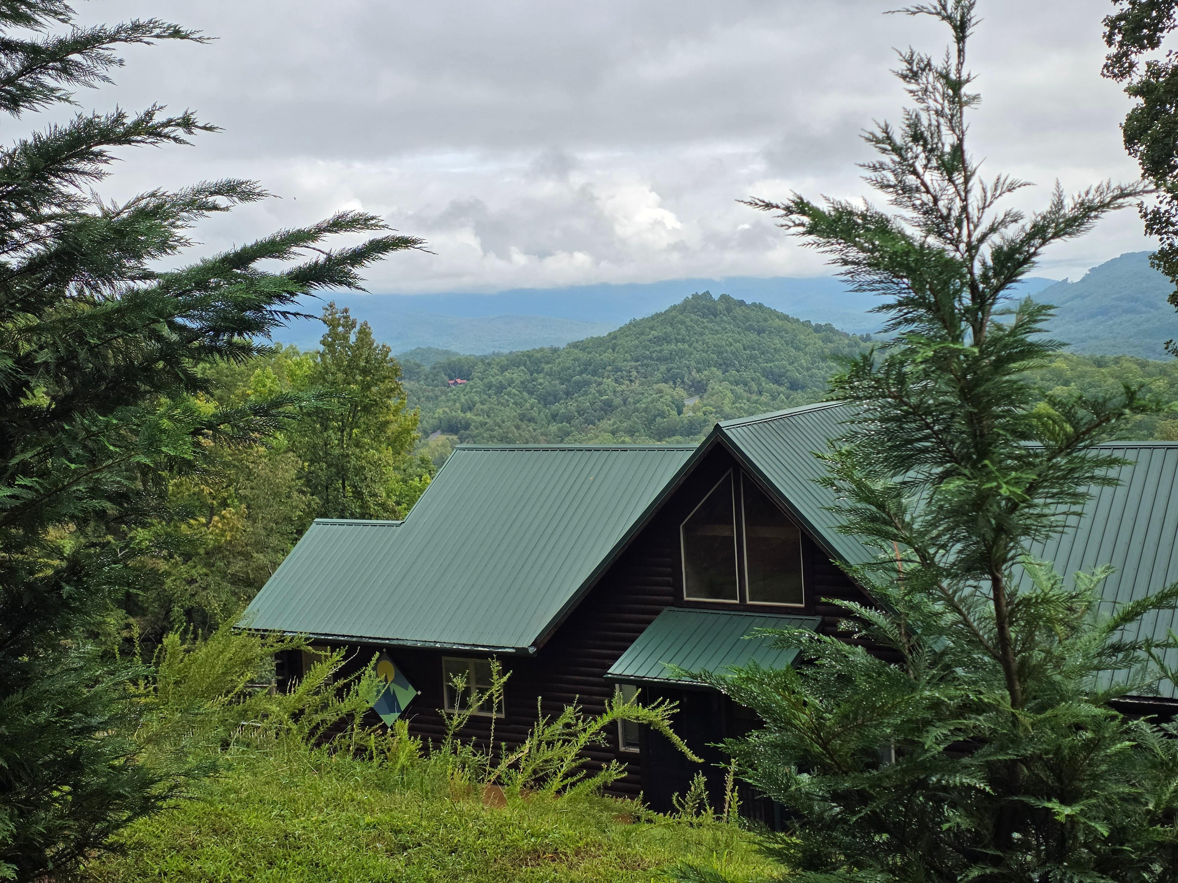 The neighbors house on our morning walk with beautiful views