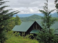 The neighbors house on our morning walk with beautiful views