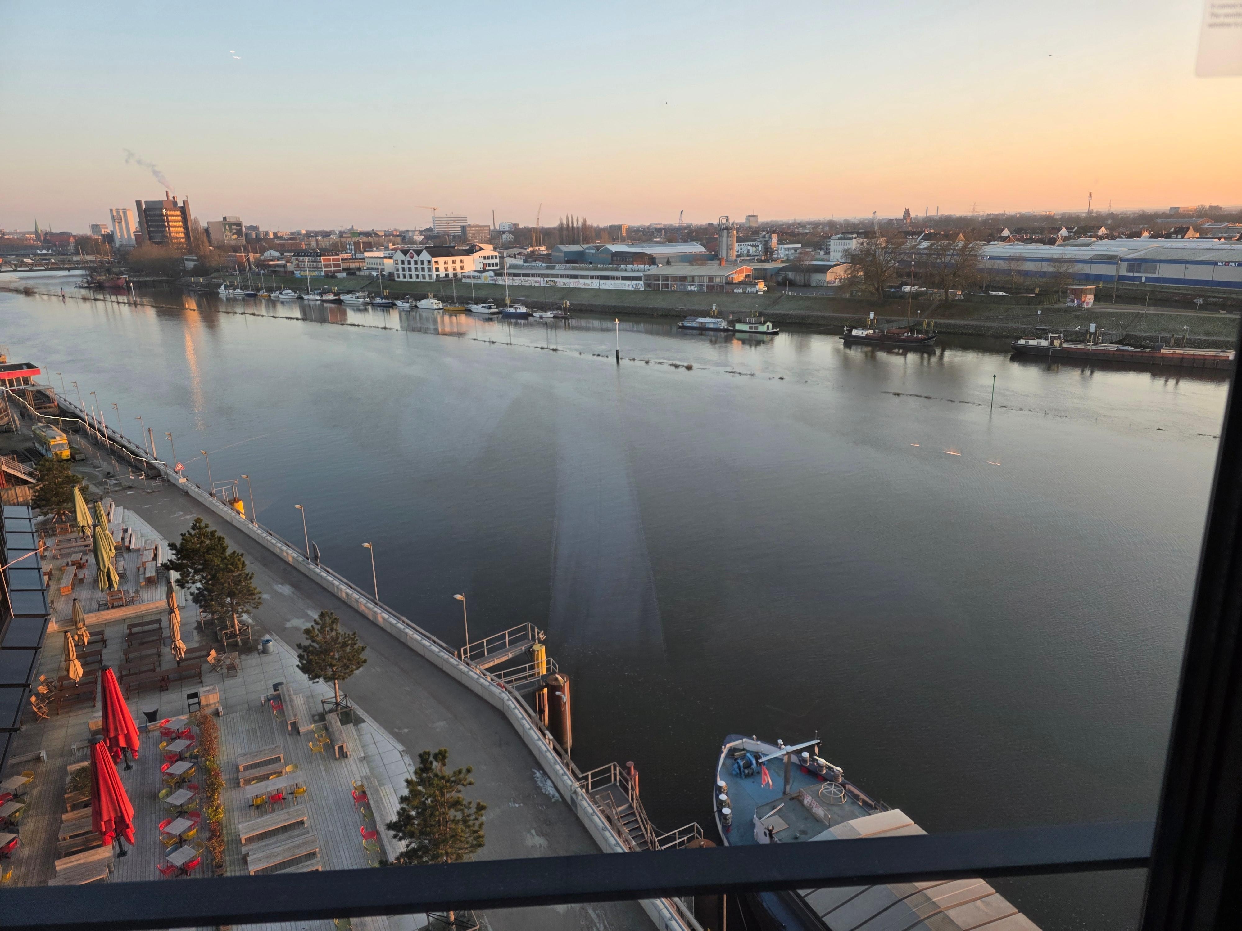 Blick auf die Weser aus dem Zimmer