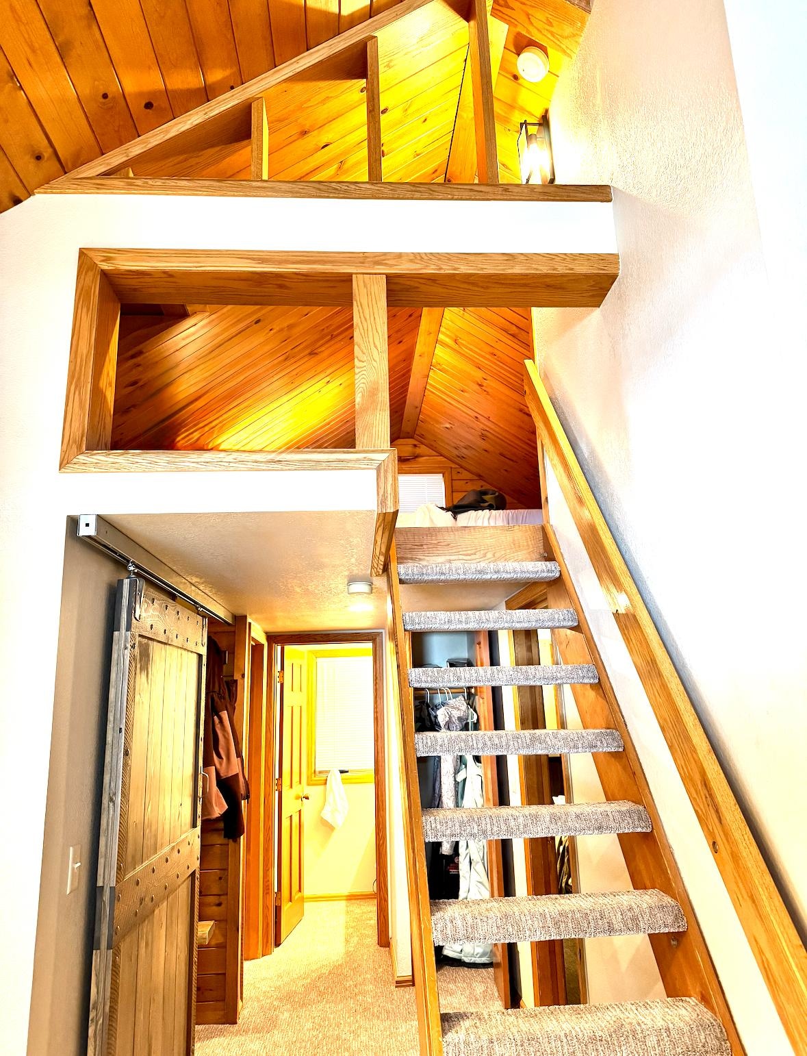 Such a unique add. The loft was adorable. 