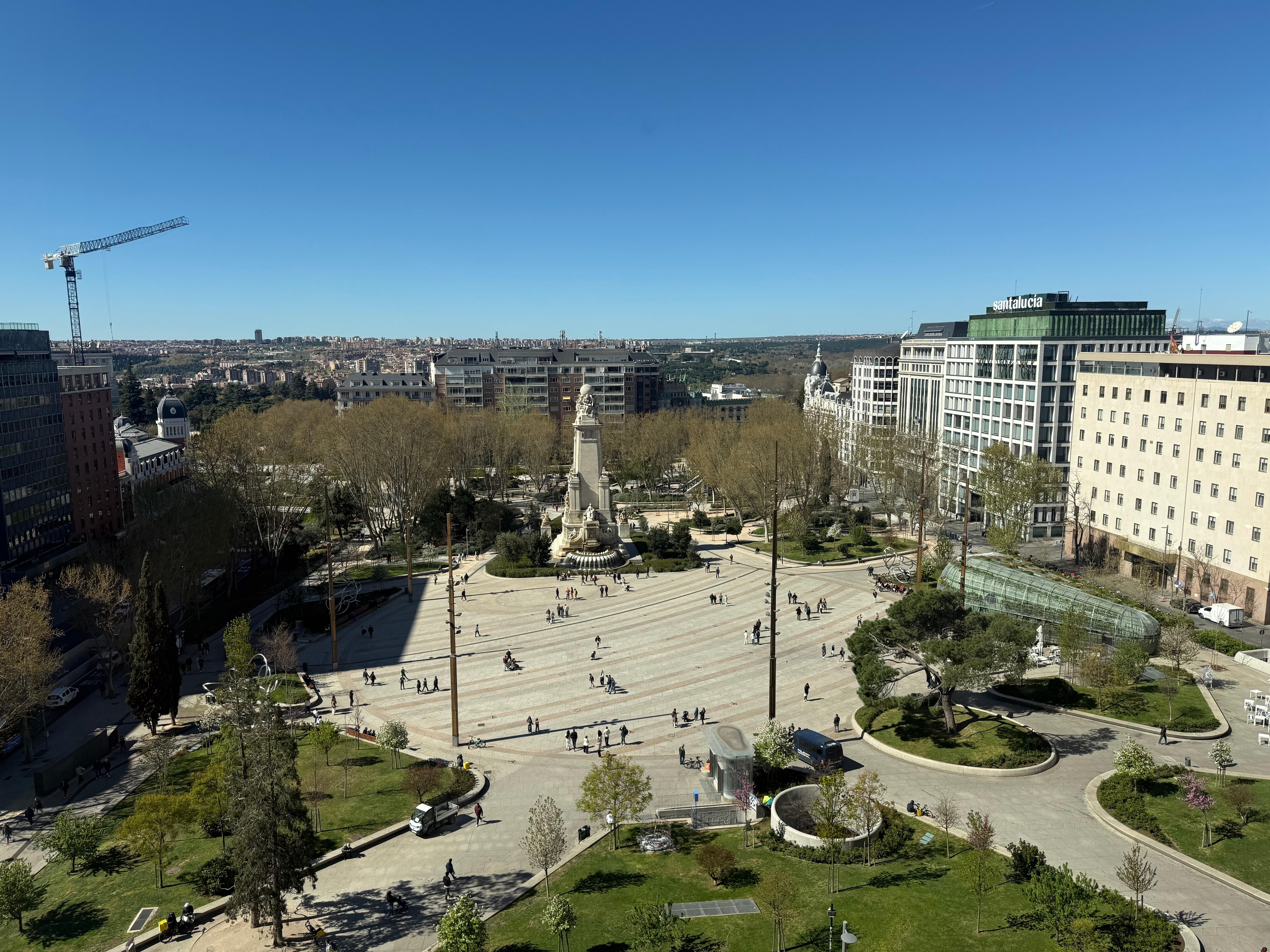 La vista de la Plaza España, es espectacular 