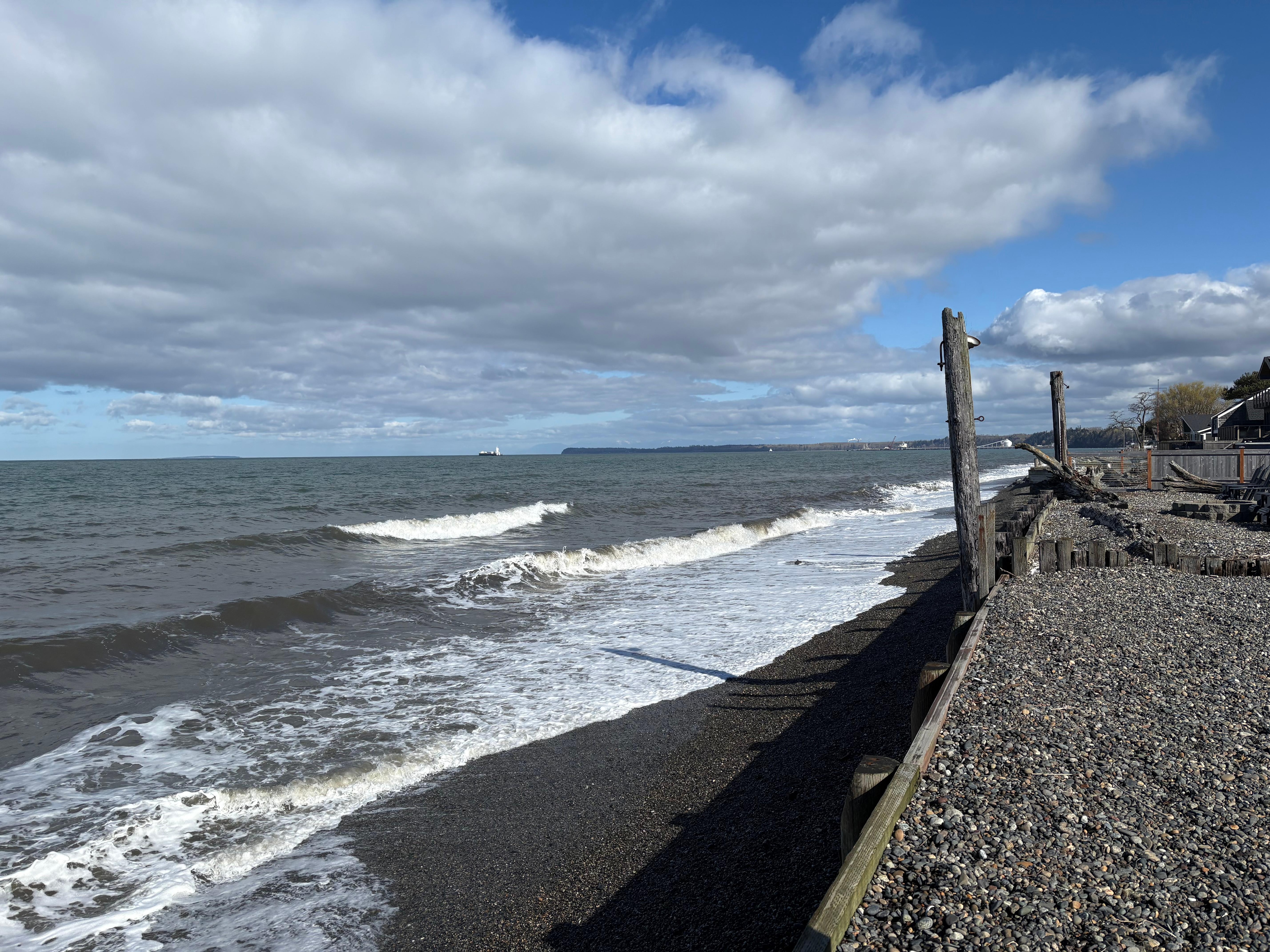 Ocean waves rolling in