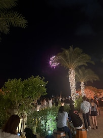土曜日20時からの花火