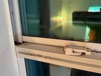 Disgusting windows.