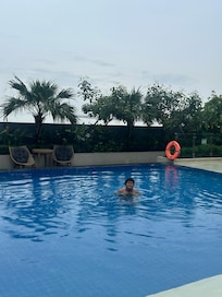 Pool clean