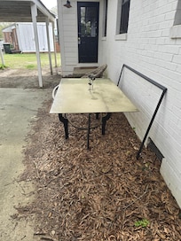 This needs to be removed before someone gets hurt. And like I said clean up around the outside makes it appealing. Someone did a great job on the inside