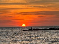 Sunset looks like this every night.