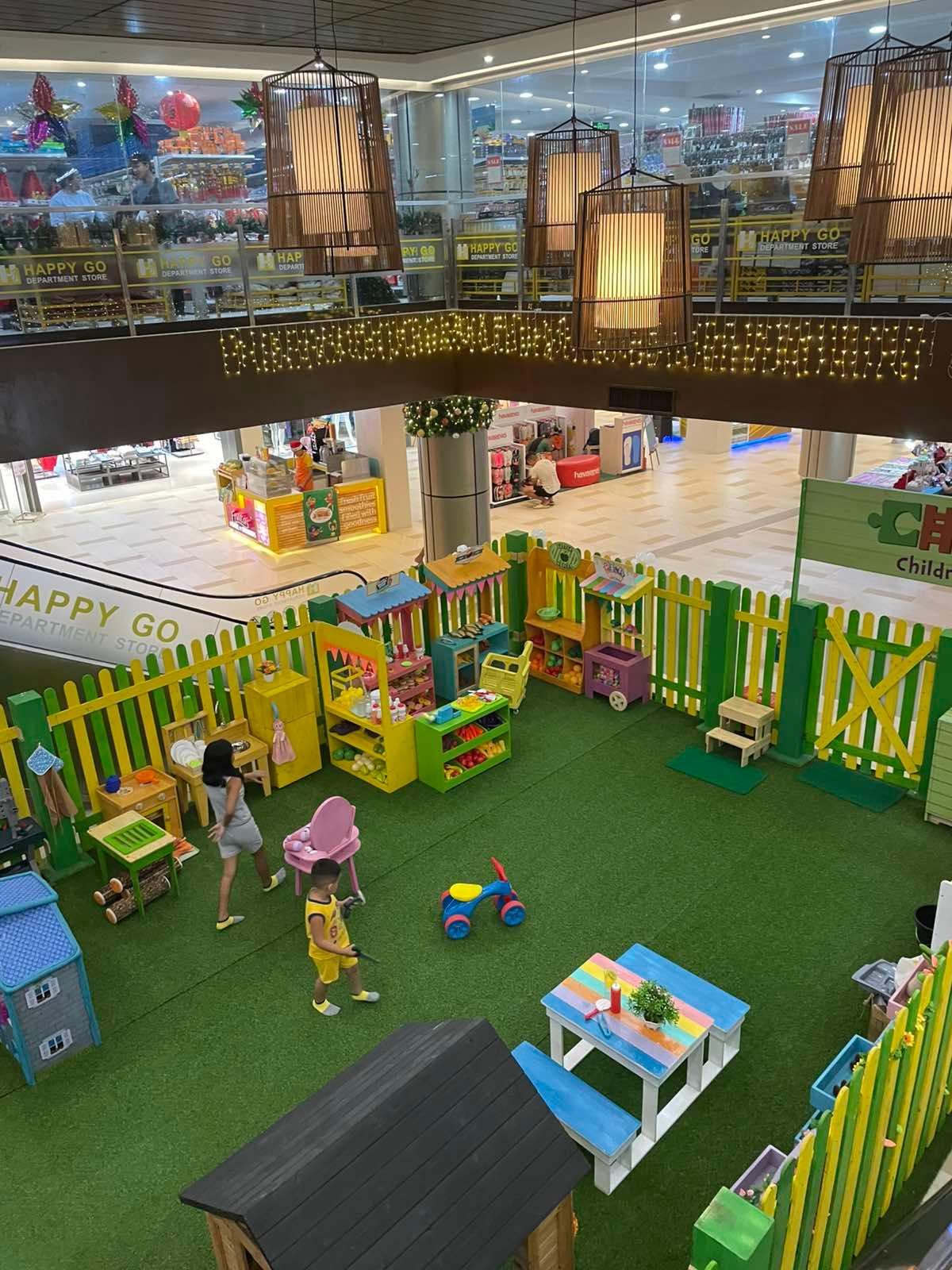 Mall Children's Park (The Shoppes at Station B)