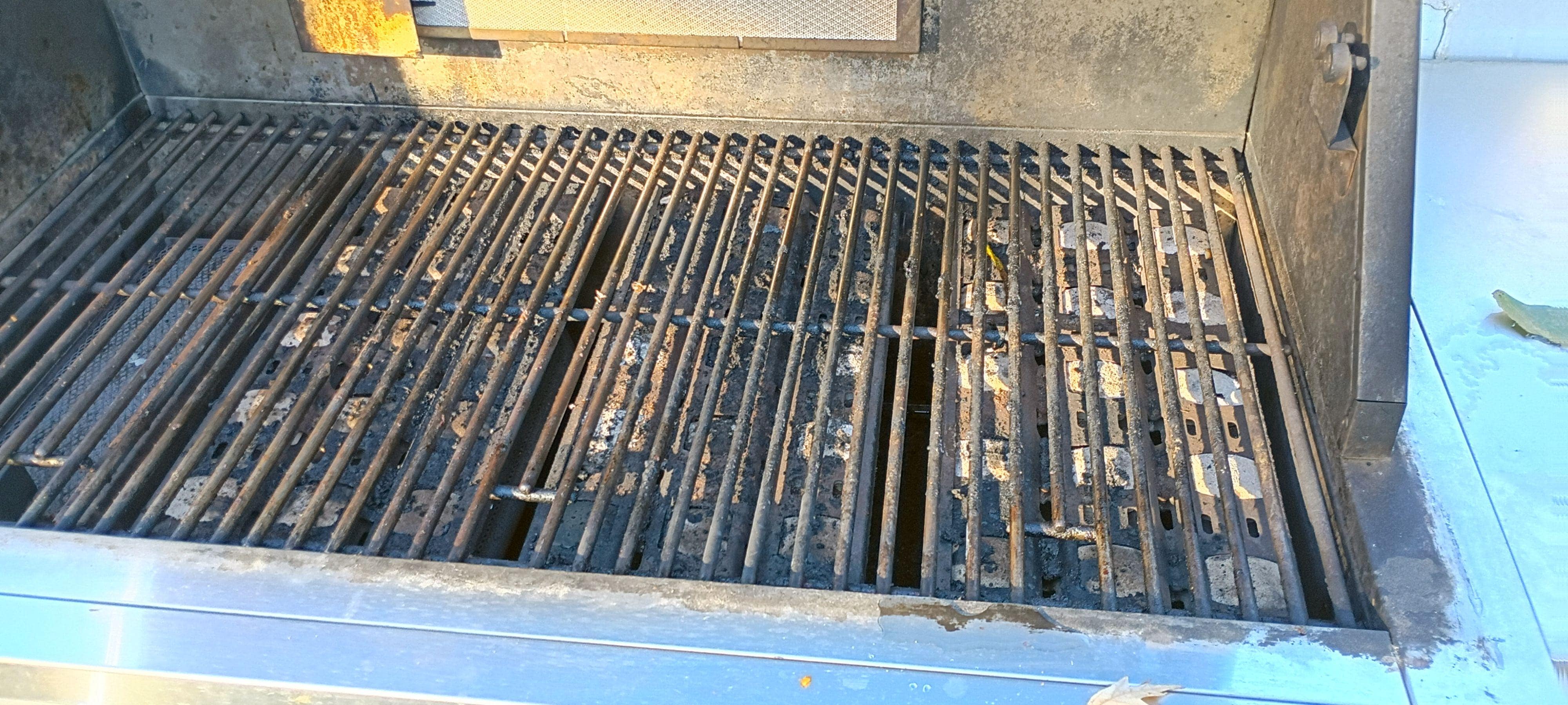 Rooftop grill was filthy (had to clean to use) and has degraded flame jets, so it shoots out high flames, making it impossible to properly grill food 