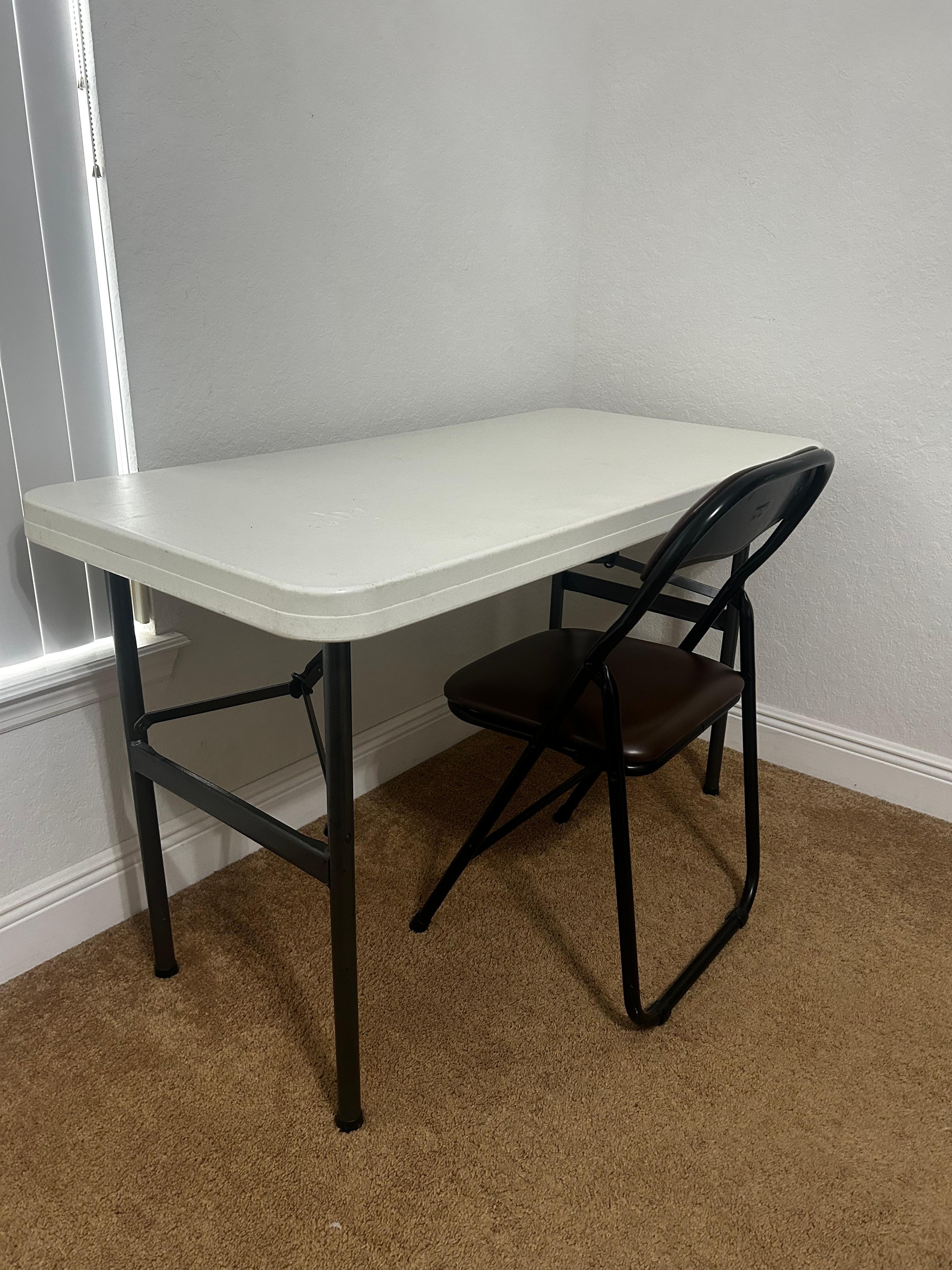 Luxurious master bedroom desk