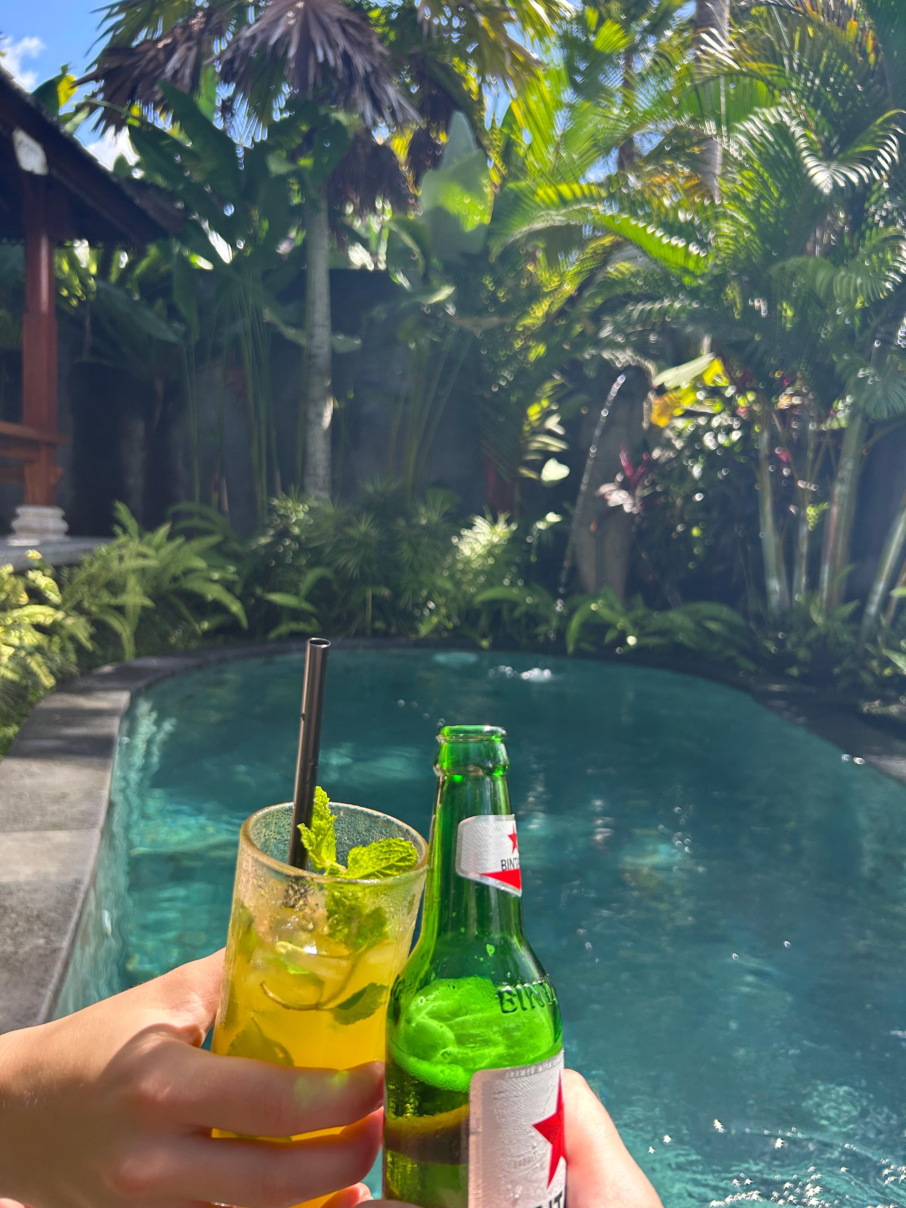 Pool mit Roomservice